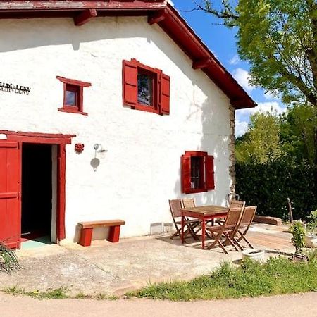 Vila Bergerie Geldi Leku Saint-Jean-le-Vieux  Exteriér fotografie
