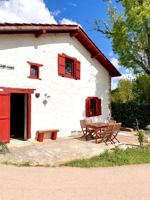 Vila Bergerie Geldi Leku Saint-Jean-le-Vieux  Exteriér fotografie